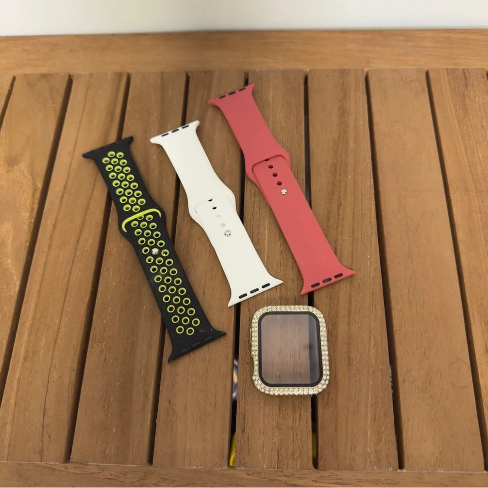 NEW Smartwatch Cover with Interchangeable Bands, 42-44m